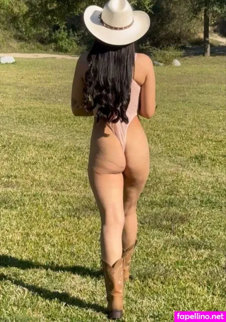 Lady Pays OnlyFans Thumbnail #qvHRXGIDaT
