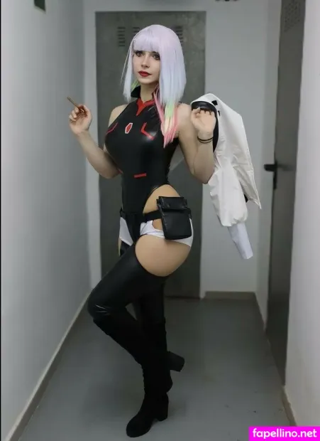 Lady Pizza Hug OnlyFans Thumbnail #8wS81srfEi