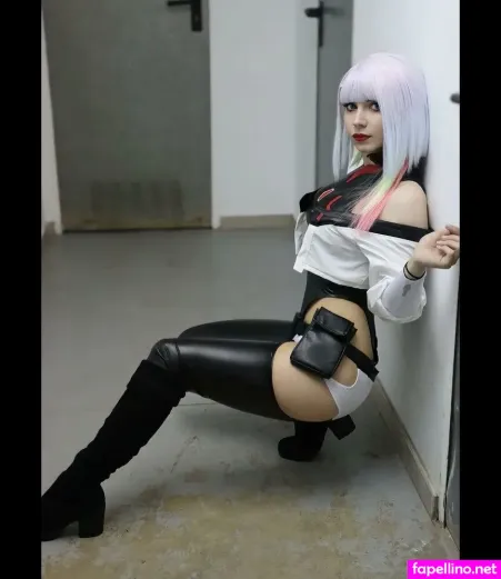 Lady Pizza Hug OnlyFans Thumbnail #x3zzf3pthm