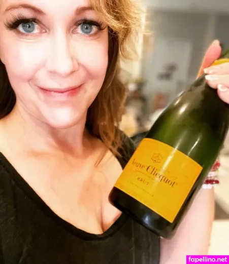 Lady Ruby OnlyFans Thumbnail #0uL5Z6bum7