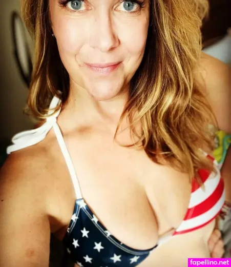 Lady Ruby OnlyFans Thumbnail #fzxFLcb9ui