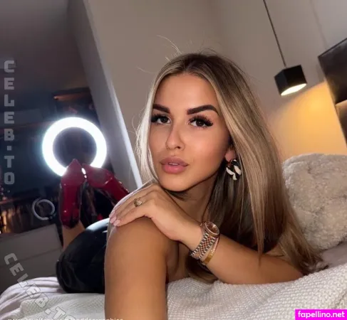 Lady Sophie OnlyFans Thumbnail #7VDVF6sinV