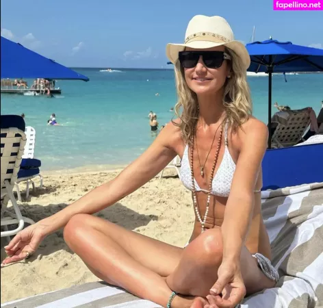 Lady Victoria Hervey OnlyFans Thumbnail #E25yHJbLmC
