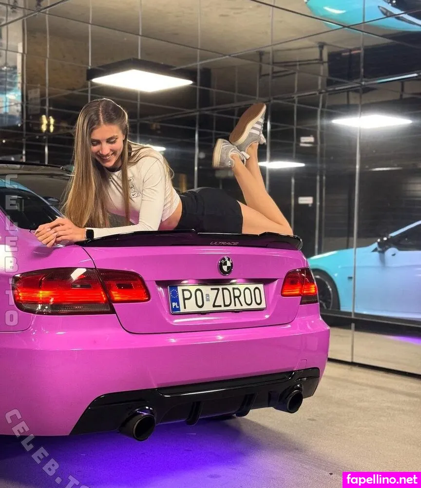 lady_vikki_ Nude Leaked OnlyFans Photo #0v4aZjeWUA