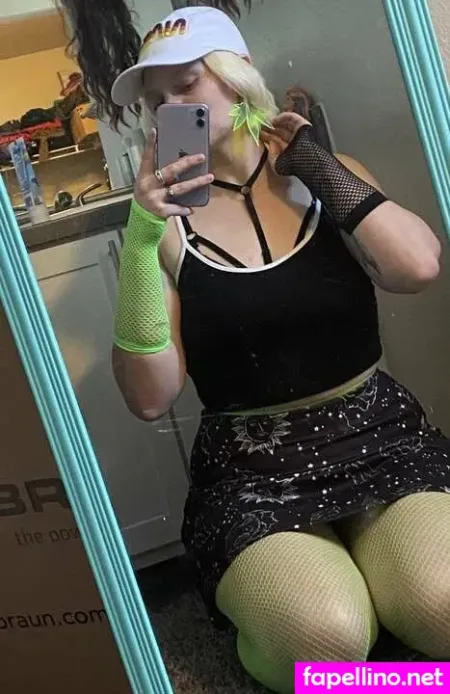 Lady Violet OnlyFans Thumbnail #3jtHdXQ4OR