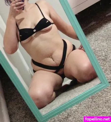 Lady Violet OnlyFans Thumbnail #OeNU5zgARZ