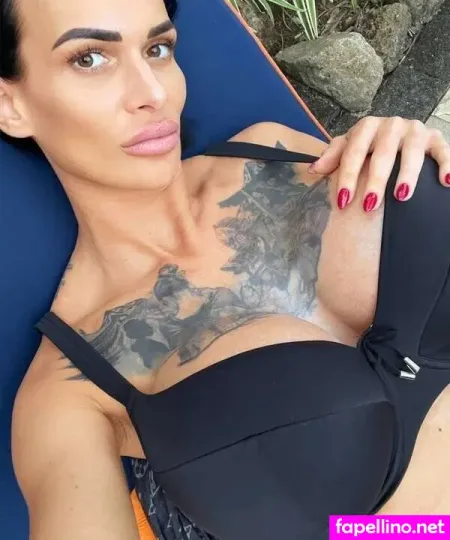 Lady Xenia OnlyFans Thumbnail #0qgyBQoGoG