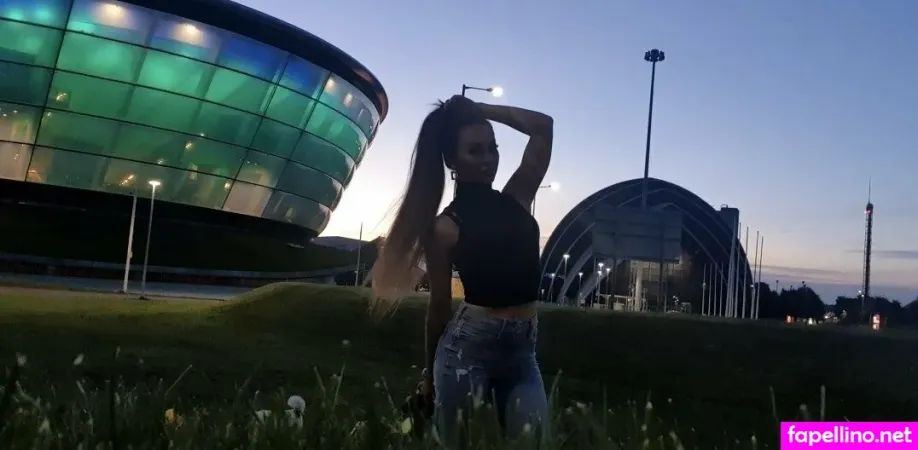 Ladyamandarendall OnlyFans Thumbnail #mOe8X8LwiZ