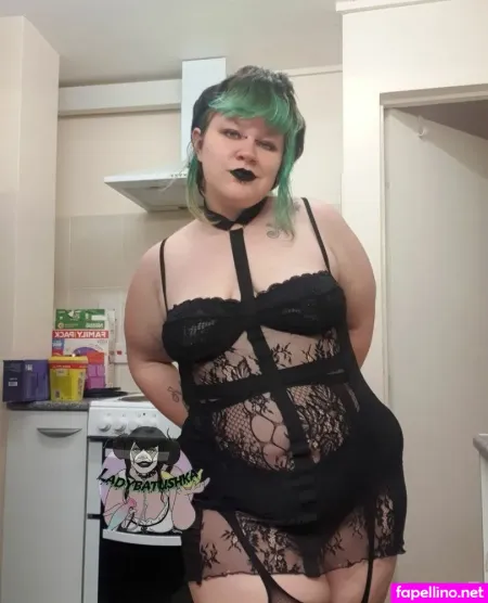 Ladybatushka OnlyFans Thumbnail #2jq5LdWDpA