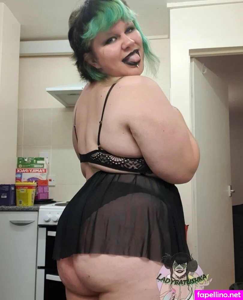 Ladybatushka, ladybatushkax Nude Leaked OnlyFans Photo #p8swHec4ct