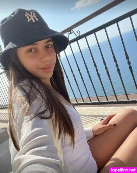 Ladybond007 OnlyFans Thumbnail #YrWgudIPNr