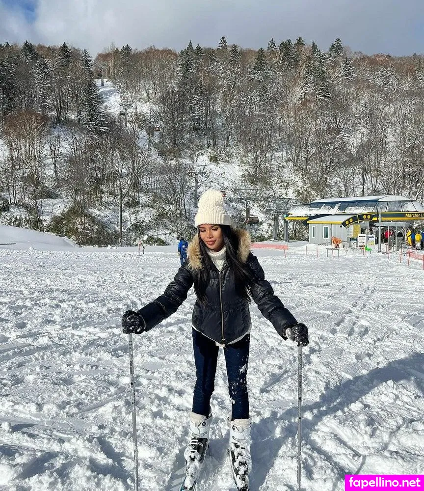 https:, ladyboymaria199, maria_maria_bkk Nude Leaked OnlyFans Photo #kLg6a7jdfU