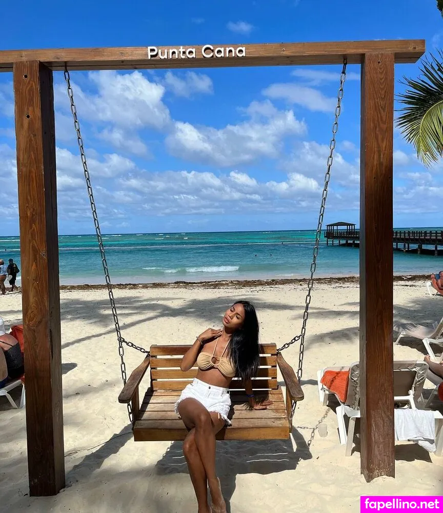 https:, ladyboymaria199, maria_maria_bkk Nude Leaked OnlyFans Photo #u1PbusRNp9