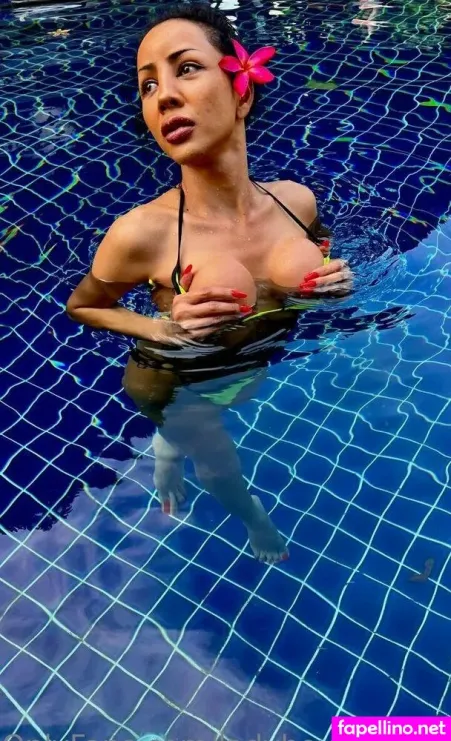 Ladyboyfernasia OnlyFans Thumbnail #biT8zHkd0m