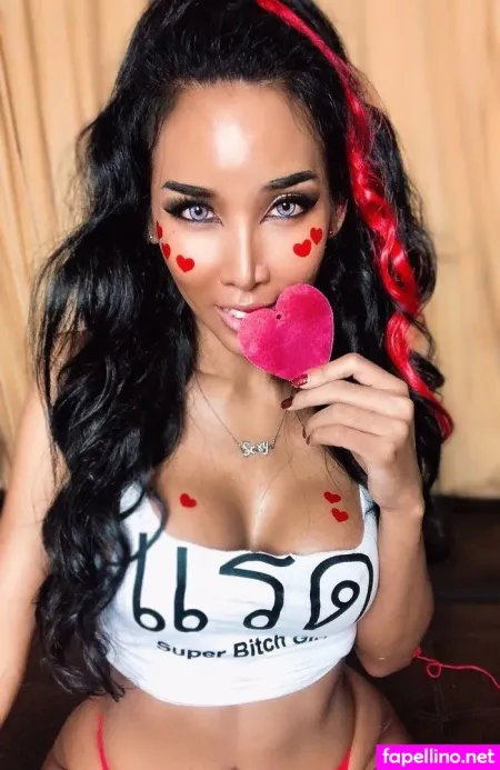 Ladyboyshasha OnlyFans Thumbnail #9Dv35D2j7E