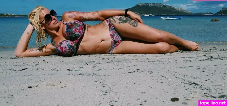 Ladydebby OnlyFans Thumbnail #lGwWUUlvfx