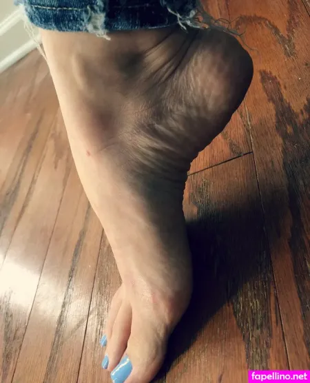 Ladydeefootfetish OnlyFans Thumbnail #1birGC80Qp