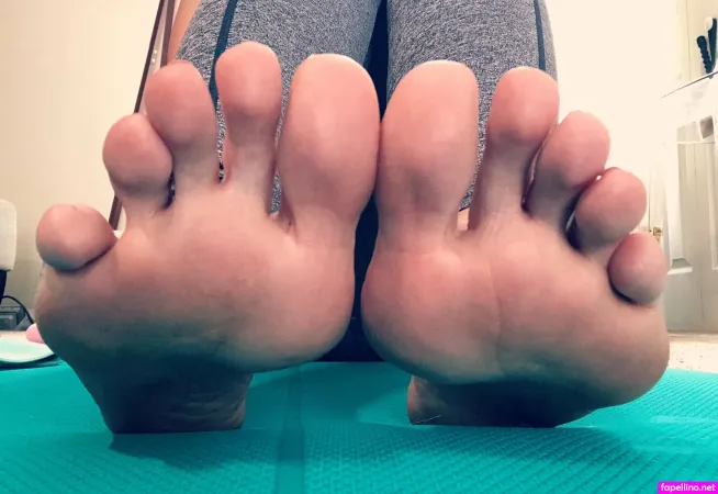 Ladydeefootfetish OnlyFans Thumbnail #j0F0f1FLpu