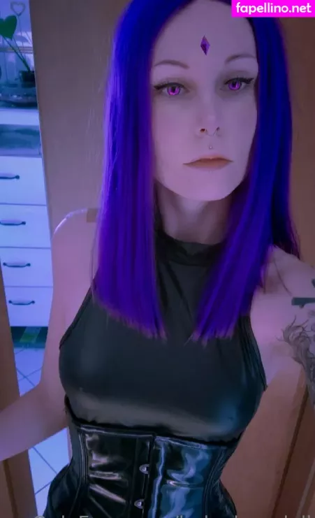 Ladyelvendoll OnlyFans Thumbnail #WtZe5T1r7w