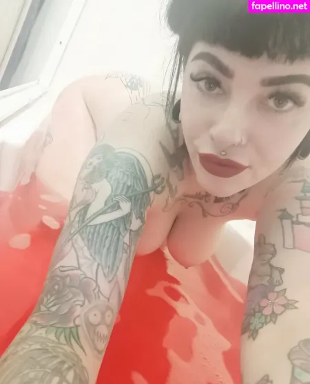 Ladygraves OnlyFans Thumbnail #WjbUaPQLLy