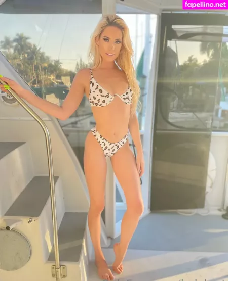 Ladyhart OnlyFans Thumbnail #Qo8VtMtzND