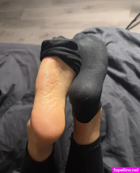 Ladyj Feet OnlyFans Thumbnail #10Rimupgft