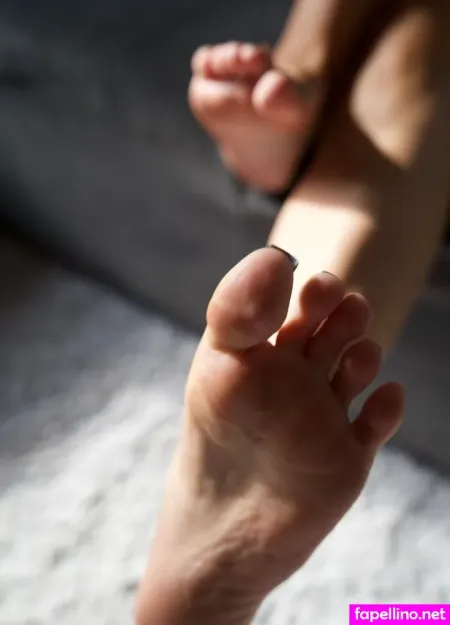 Ladyj Feet OnlyFans Thumbnail #6kOdv2HdEh