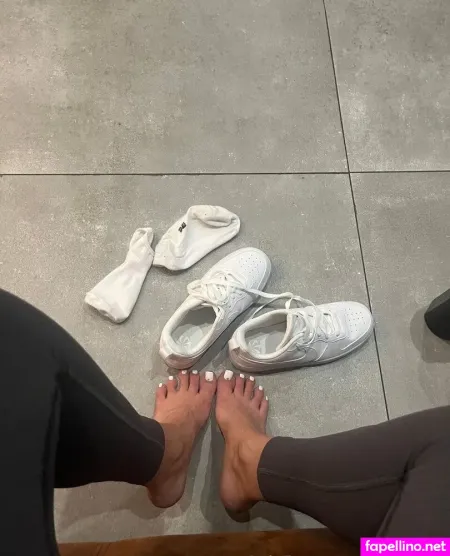 Ladyj Feet OnlyFans Thumbnail #7omXB8uRhY