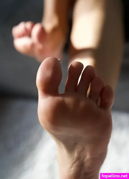 Ladyj Feet OnlyFans Thumbnail #UiCWbqzDLK