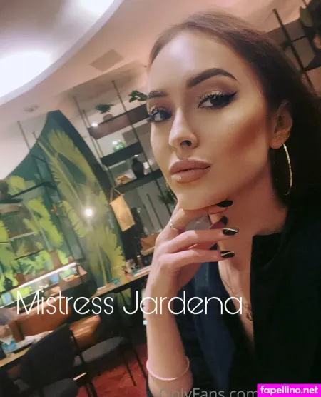 Ladyjsinner OnlyFans Thumbnail #5E4OqlDIPl