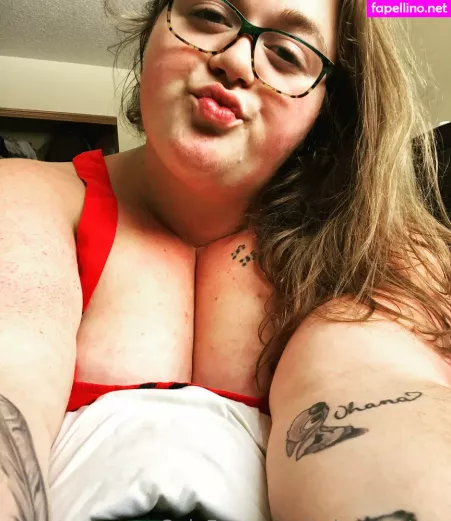 Ladykeepsherlegsopen OnlyFans Thumbnail #J7kt5rgjhm