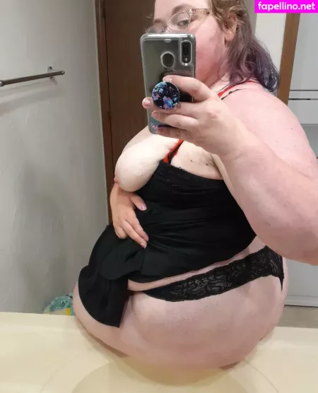 Ladykeepsherlegsopen OnlyFans Thumbnail #Wyz5e50c8T