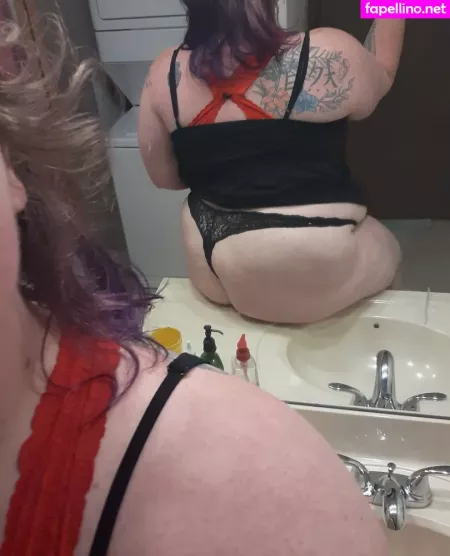 Ladykeepsherlegsopen OnlyFans Thumbnail #ubnvq8sFt3