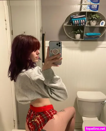 Ladykmae OnlyFans Thumbnail #en9bD6leF7