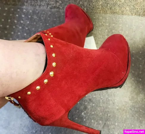 Ladylovetoes OnlyFans Thumbnail #sEPd3lmolq