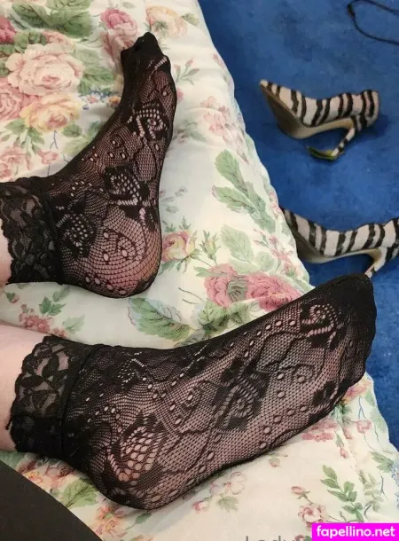 Ladylovetoes OnlyFans Thumbnail #vVGDUKqhX7