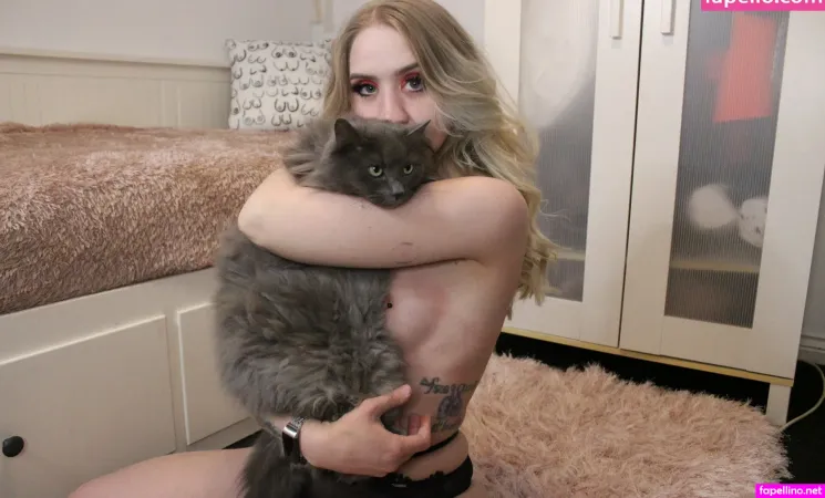 Ladyoxytocin OnlyFans Thumbnail #LAawkQg9xM