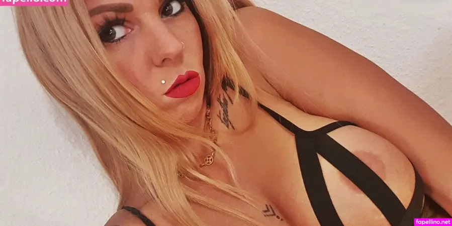 Ladysecrets OnlyFans Thumbnail #1YBkjmN1ve