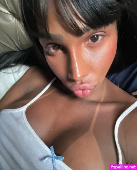 Ladyvictoriabr OnlyFans Thumbnail #f7JNWS53uJ