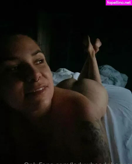 Ladywheadphones 1 OnlyFans Thumbnail #1KEYGeW39A