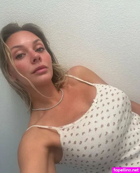 Laedevereaux OnlyFans Thumbnail #2UtQQgR6uw