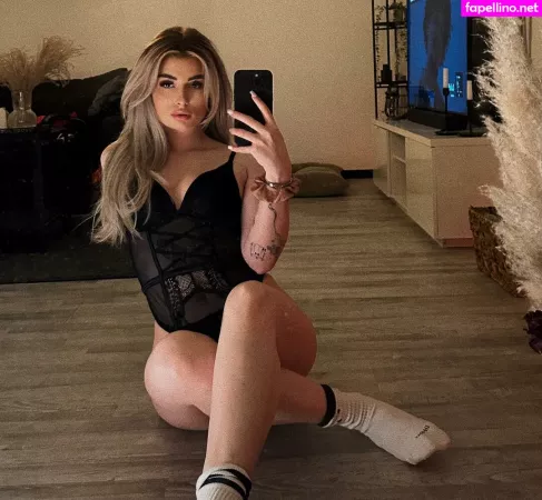 Laeticia Sophie OnlyFans Thumbnail #LCF3LRzOfp
