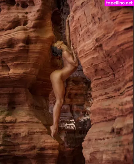 Laetitia Bouffard Roupe 2 OnlyFans Thumbnail #AMQwP4VWO8