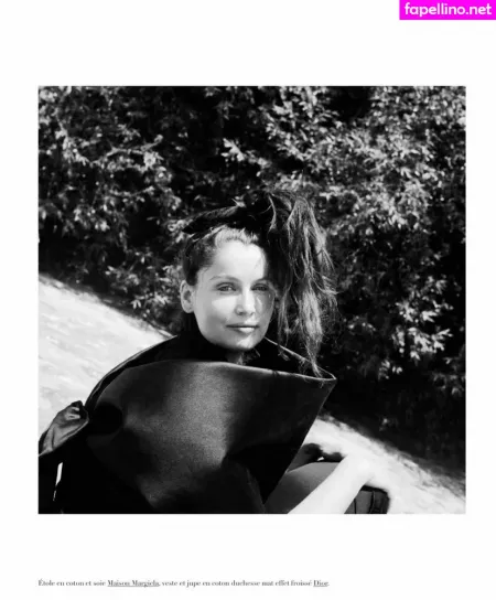 Laetitia Casta OnlyFans Thumbnail #dl1P2tuXe3