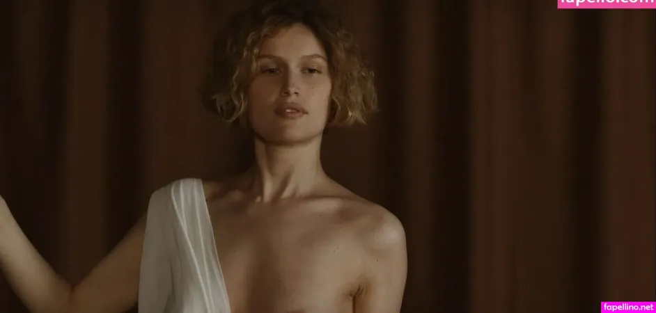 Laetitia OnlyFans Thumbnail #US8ZLXVk70