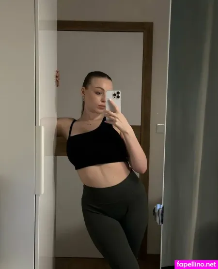 Lafemfatal OnlyFans Thumbnail #h4EuNwbP1X