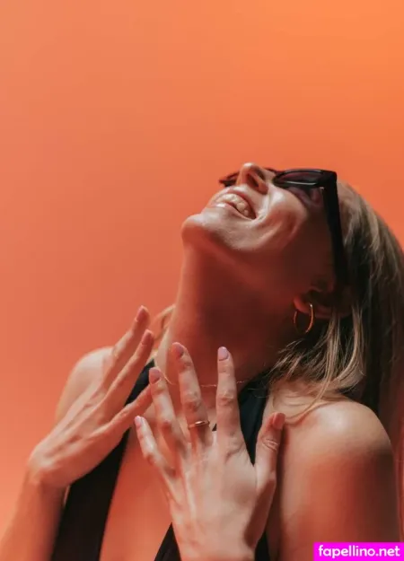 Lagringa OnlyFans Thumbnail #e0f5CySWrB