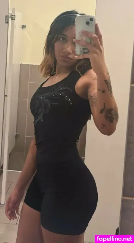 Lahiri Lifts OnlyFans Thumbnail #26nYTvg5Dt