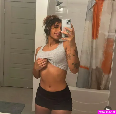 Lahiri Lifts OnlyFans Thumbnail #6OmSWrqcIv