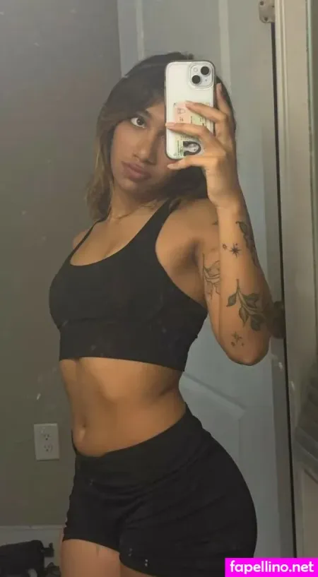 Lahiri Lifts OnlyFans Thumbnail #pOnh9XoaVK